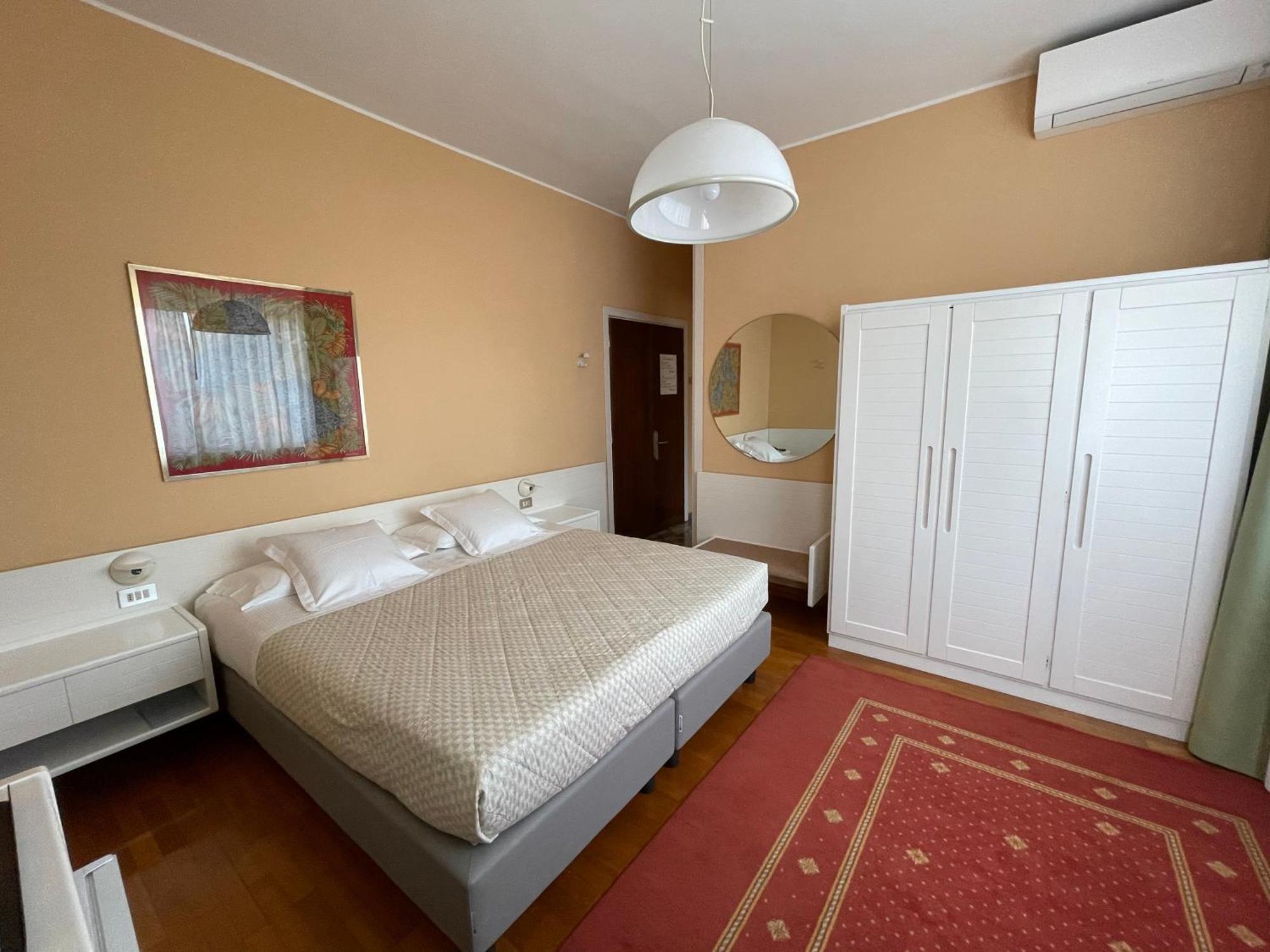 Le Petit Du Lac Sirmione Room photo